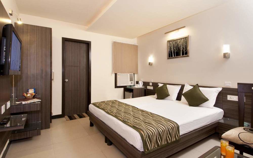 אגרה Hotel Shree Residency מראה חיצוני תמונה